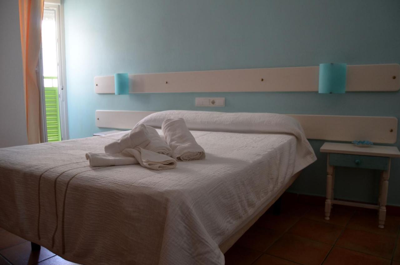 Hostal Dona Antonia Hotel Punta Umbría Екстериор снимка